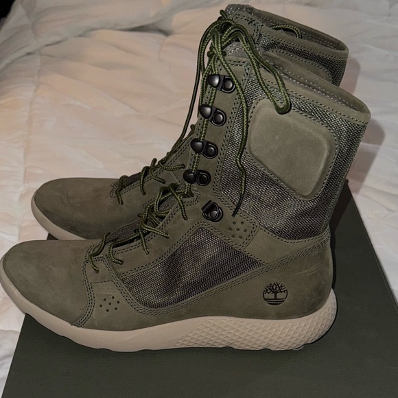 Timberland Flyroam Tactical Men's Boots - Picture 1 of 6